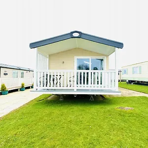 Ocean Breeze Filey
