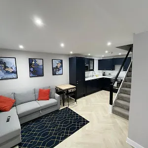 Luxury Modern 1 Bedroom House Southampton